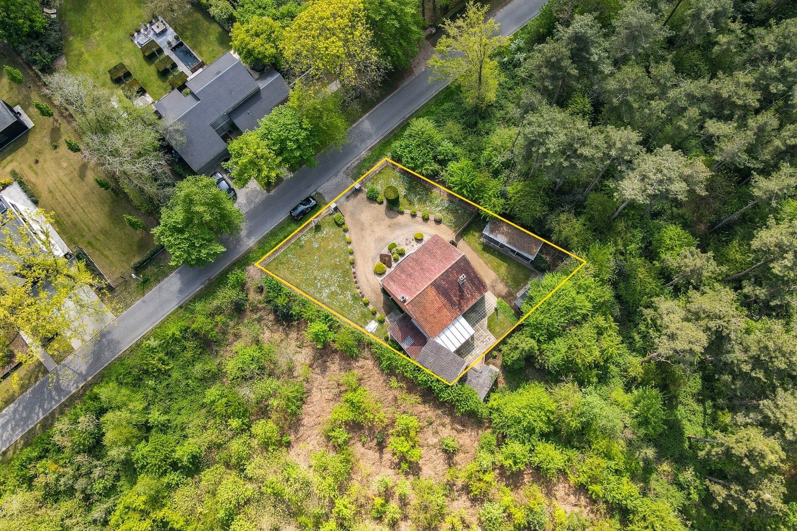 Uitzonderlijke woning op 800 m² in het prachtige Varsenare! foto 2