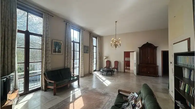Ruim en comfortabel 3-slaapkamerappartement met GARAGE te huur in Brugge foto 2