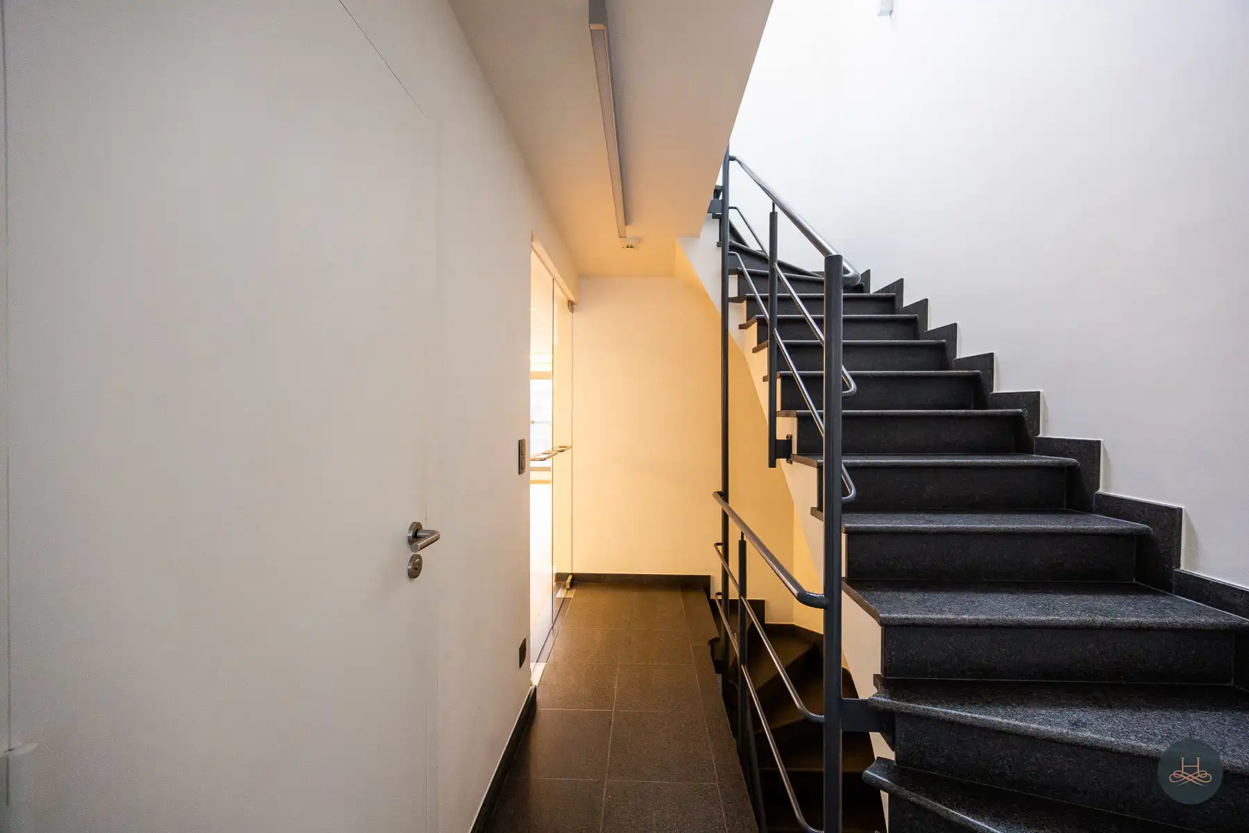 Zeer ruim triplex appartement in centrum Haacht foto 16