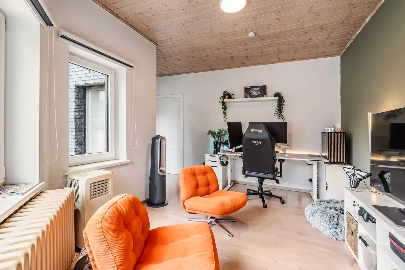 Charmante, gerenoveerde stadswoning met tuin en bijgebouw op uitstekende locatie foto 9