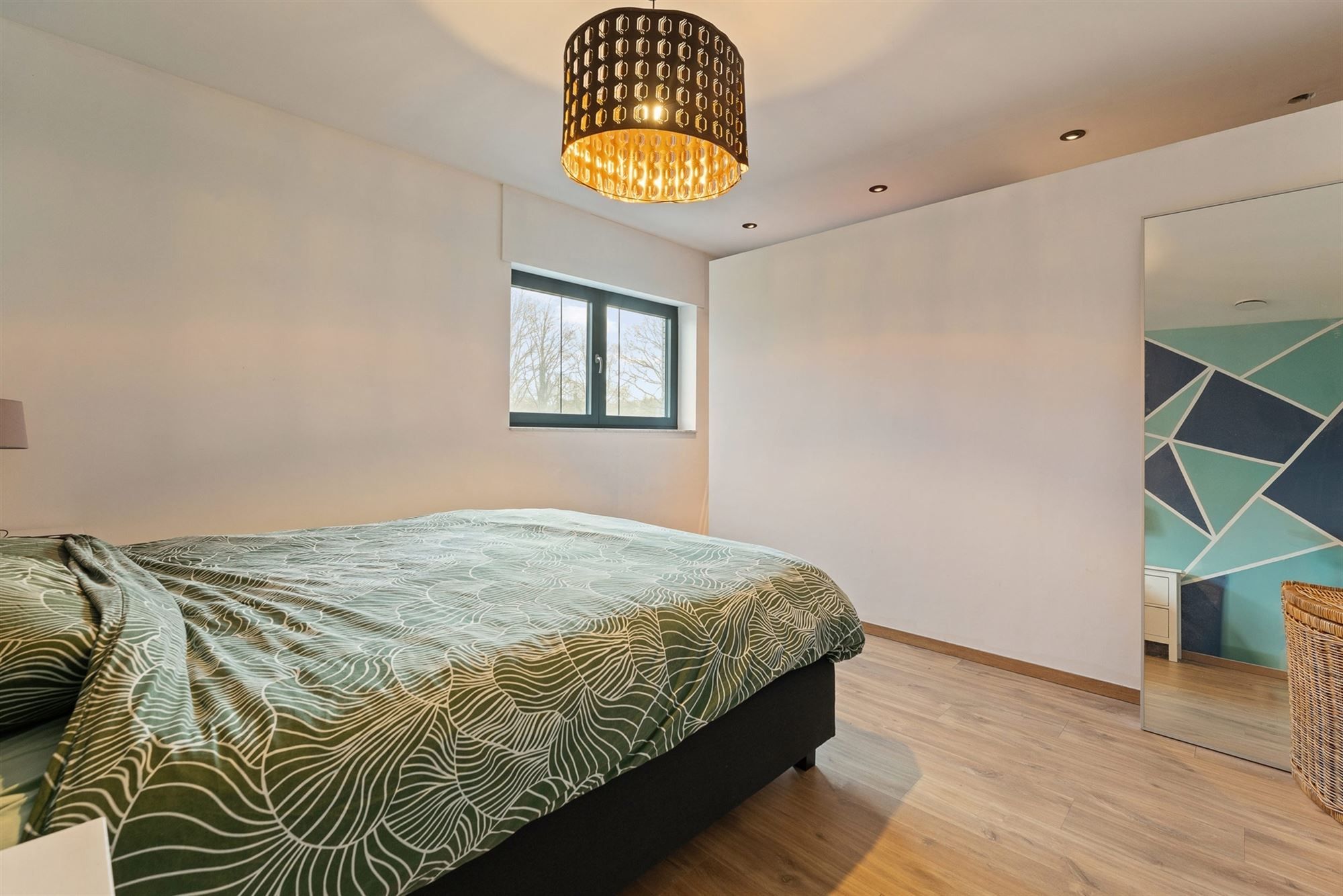 MODERNE EN RECENT GEBOUWDE WONING MET 5 SLAAPKAMERS OP EEN RUIM PERCEEL VAN 13A46CA TE PAAL foto 16