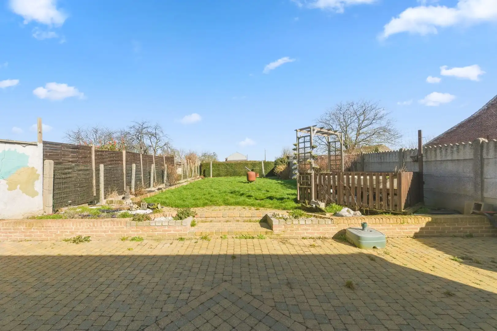 Zeer ruime gezinswoning met 4 slpks (+ 2 doorloopkamers op zolder), garage en tuin foto 28