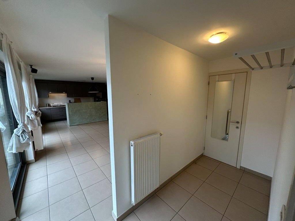 Instapklaar, lichtrijk 2 slpk/appartement met groot terras in centrum Gent foto 2