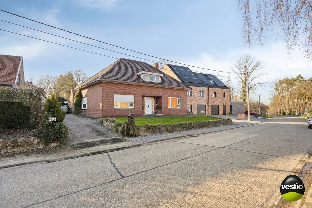 OP TE FRISSEN VRIJSTAANDE WONING OP 9A74CA TE EIGENBILZEN. foto 25