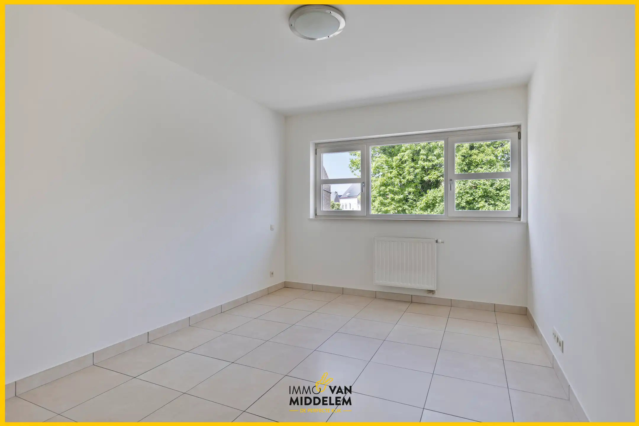 INSTAPKLARE ENERGIEZUINIGE WONING MET 3 SLPK EN GARAGE foto 12