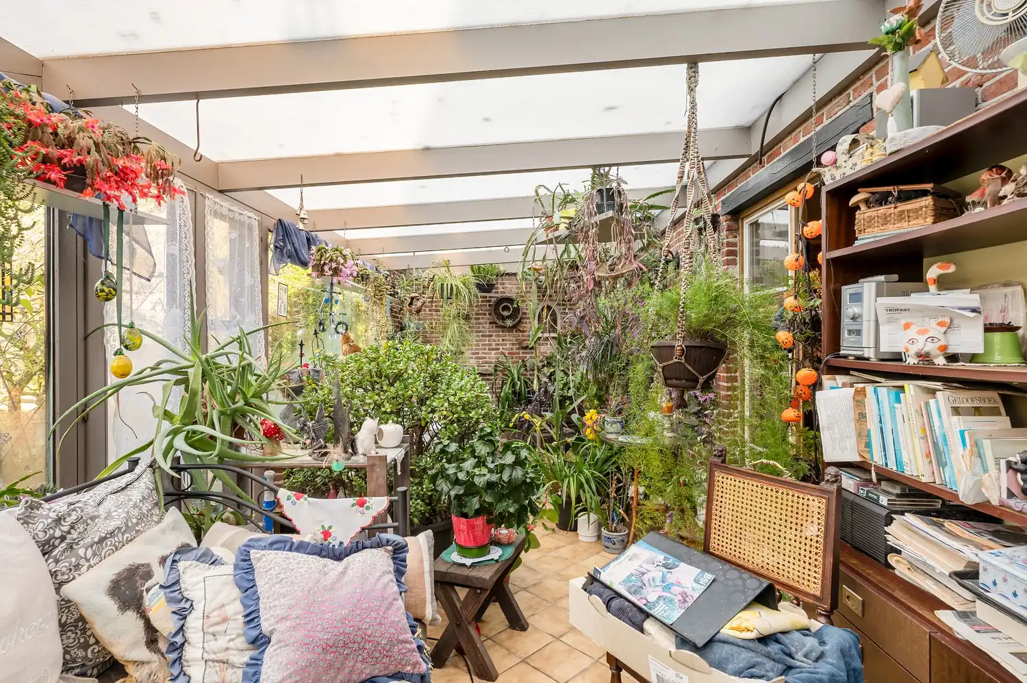 CHARMANTE WONING MET RUIME TUIN EN VIJVER I 4 SLPK I PUTTE foto 16