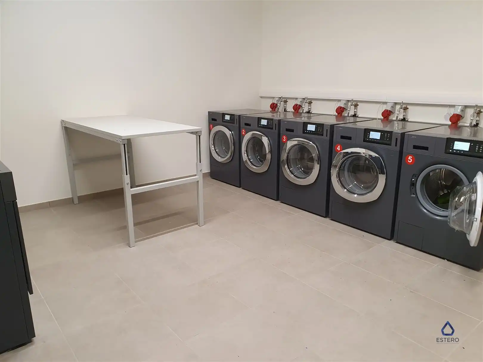 Nieuwbouwappartement met dubbel terras op een toplocatie foto 26