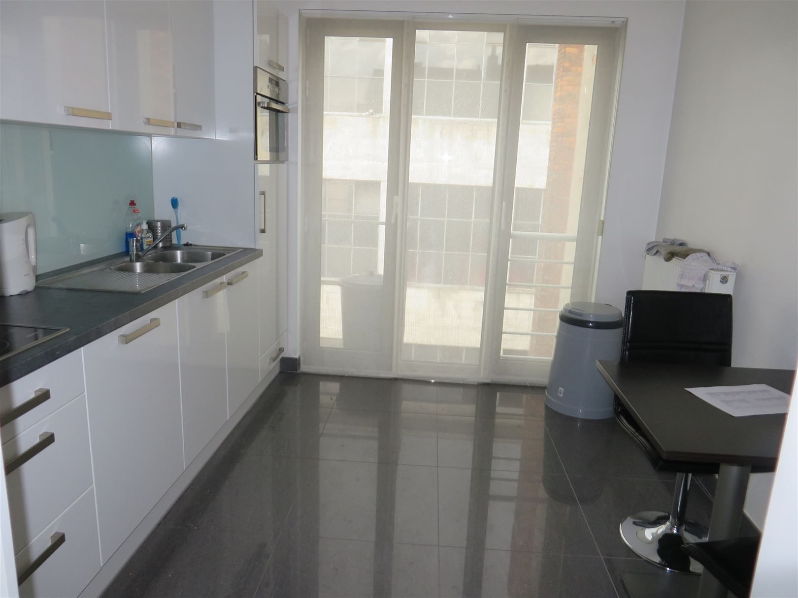 Duplex 2-slaapkamerappartement met terras! foto 4