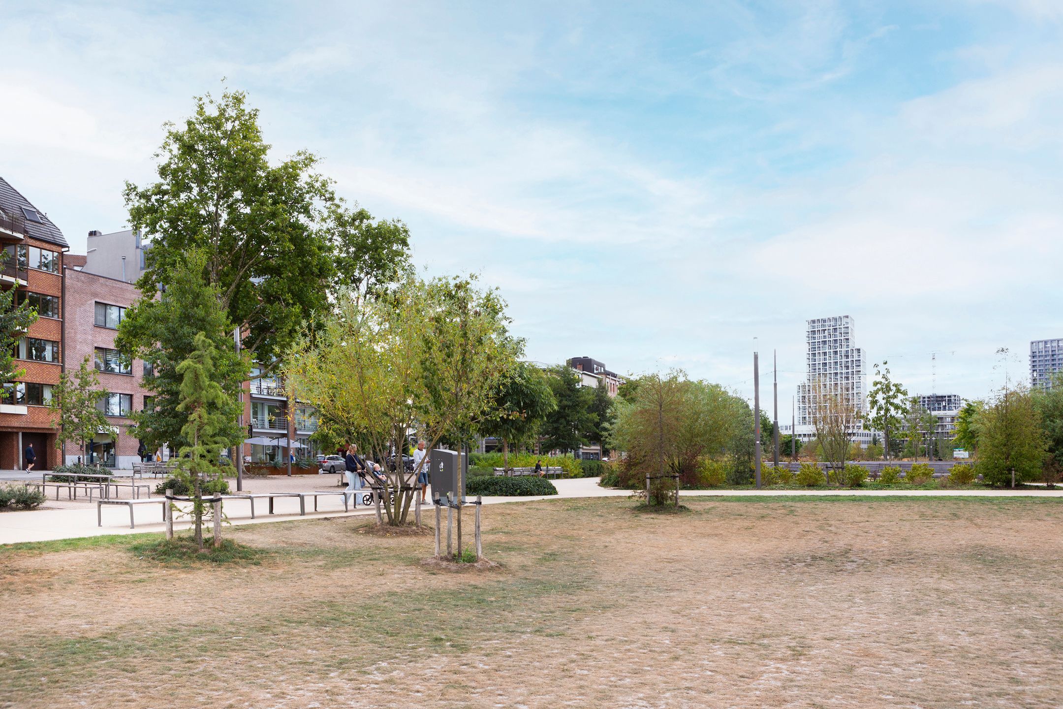 licht appartement met 2 terrassen pal op het Zuid foto 22