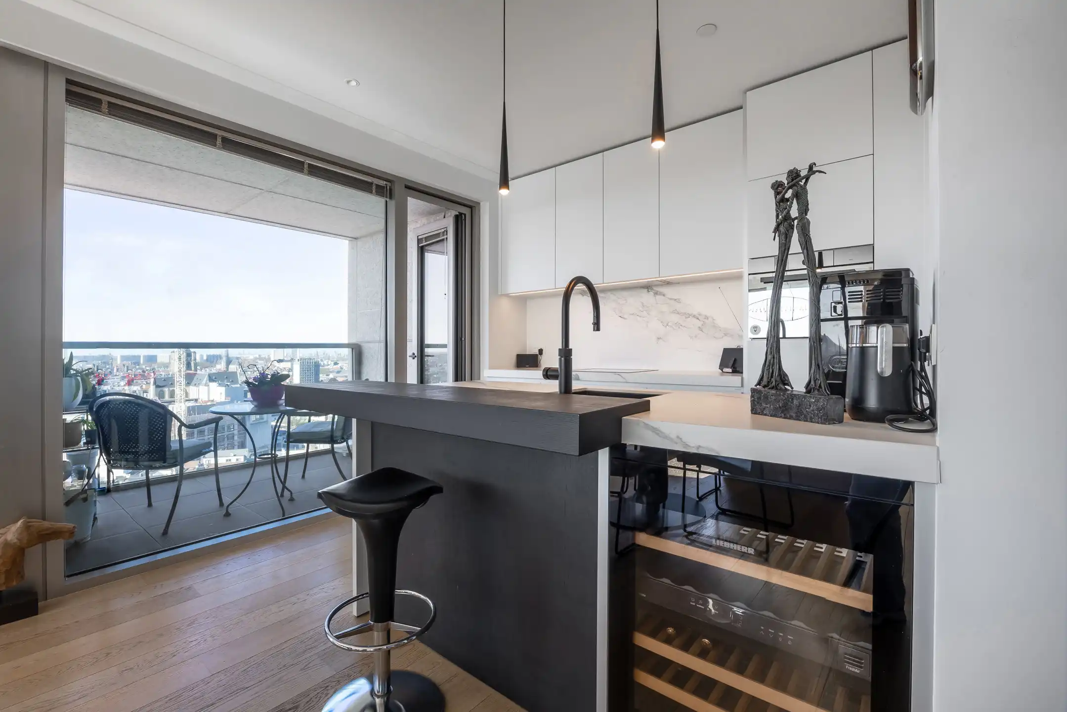 Uitzonderlijke appartement met een panoramisch uitzicht foto 11