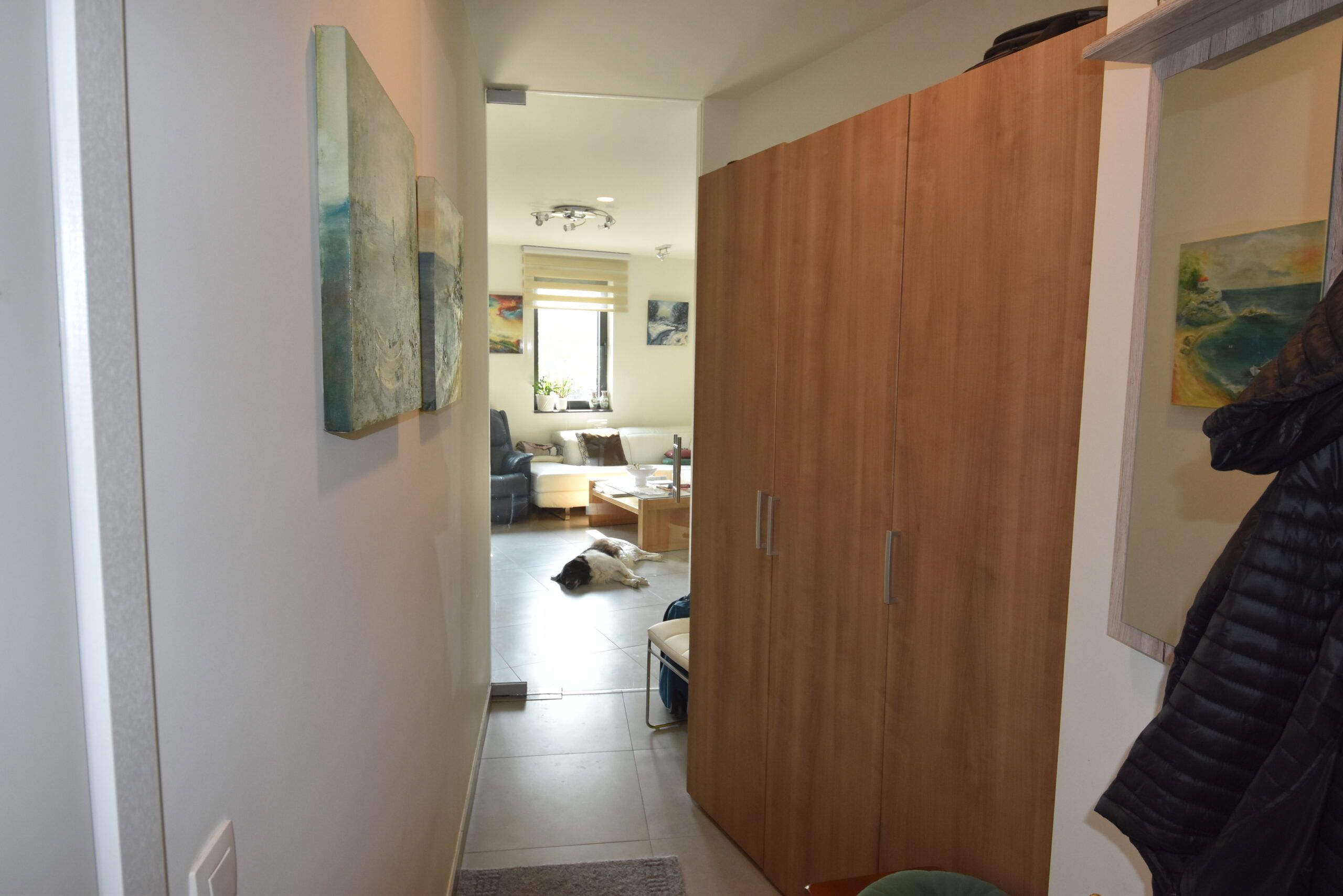 Recent 2-slaapkamerappartement met garage in hartje Nieuwkerken-Waas foto 15