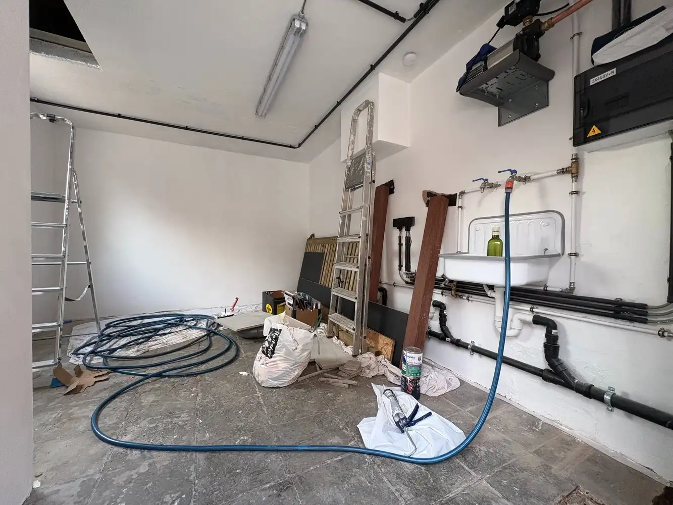 Charmante, gerenoveerde halfopen woning met tuin + garage foto 16