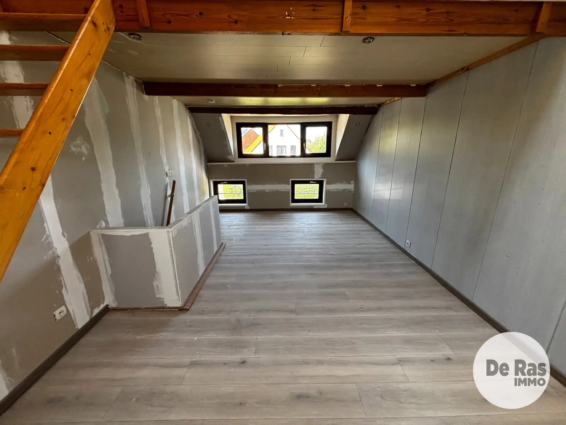 NIEUWERKERKEN - Arbeiderswoning op centrale ligging foto 12