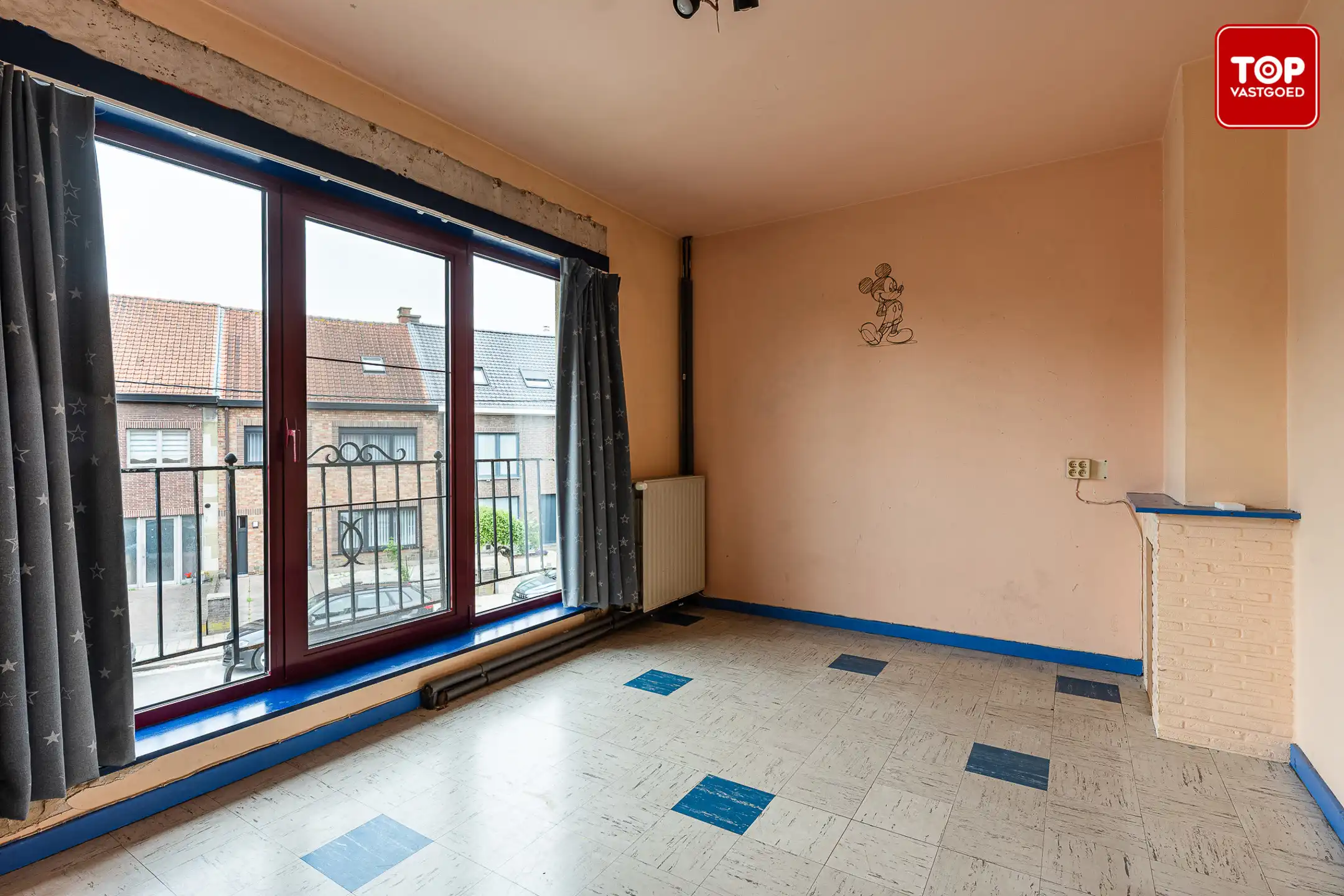 Instapklare woning met 4 slaapkamers, garage en prachtige tuin.  foto 17