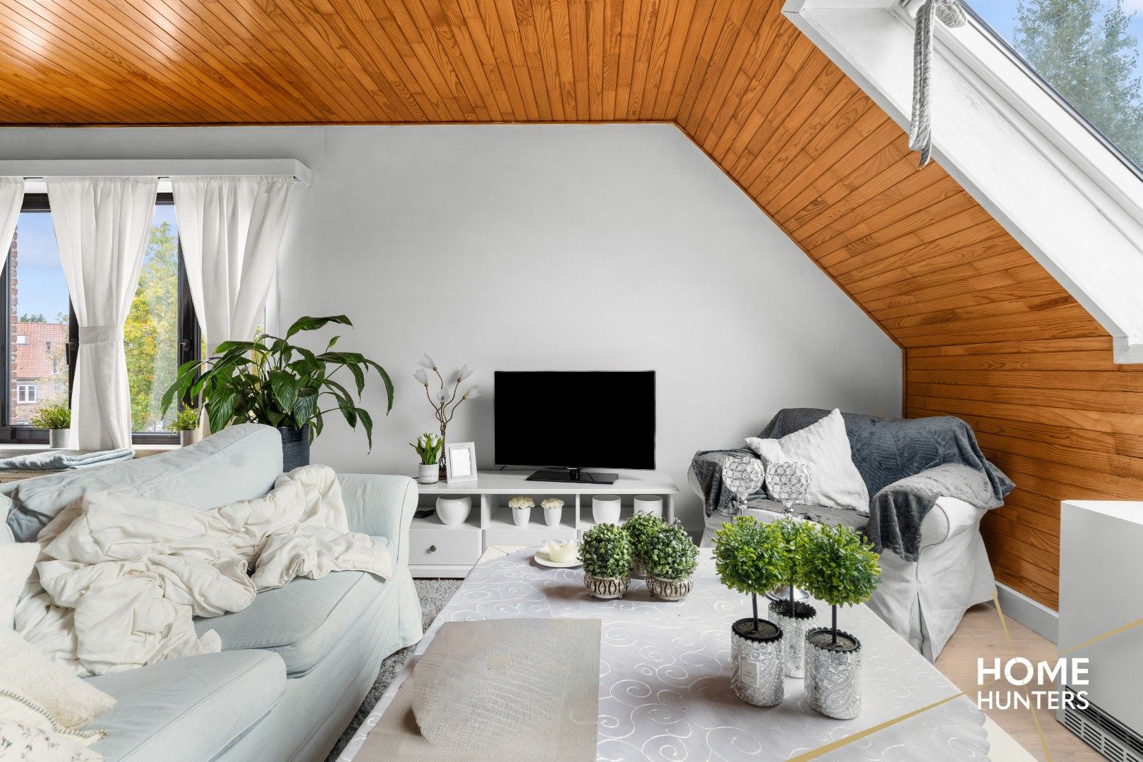 Instapklaar appartement met staanplaats in het hart van Zele! foto 7