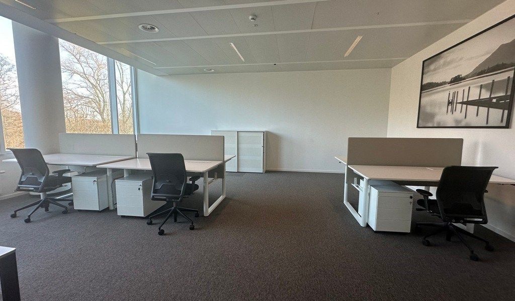 Gemeubelde kantoren met dienstverlening in AA Tower in Zwijnaarde foto 12