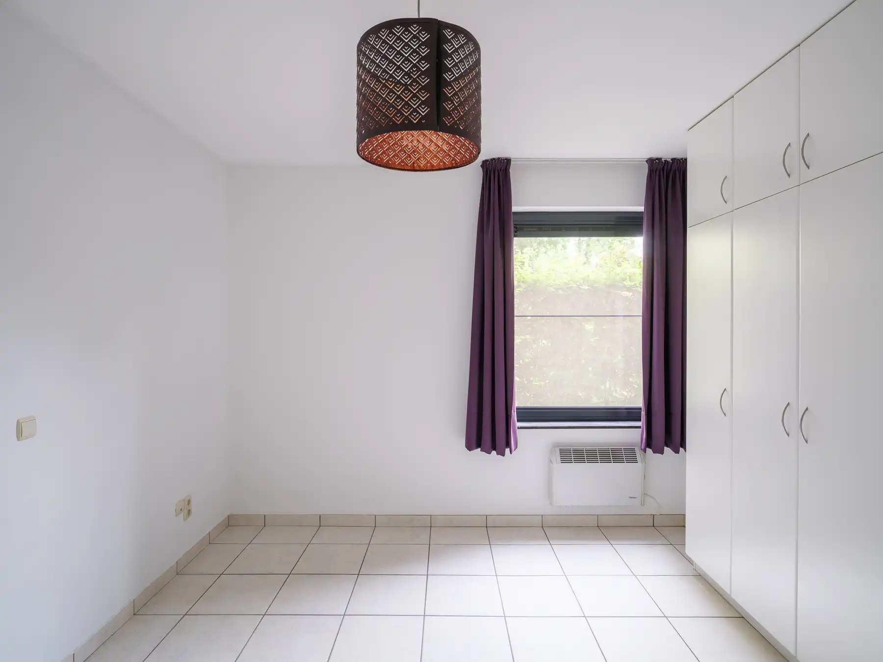 Lichtrijk appartement met privétuin foto 12