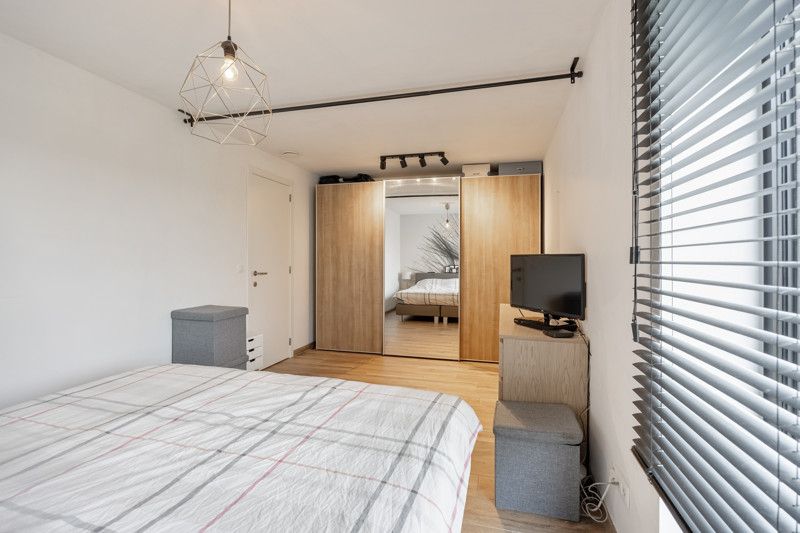 Recente, zeer goed gelegen woning met tuin foto 18