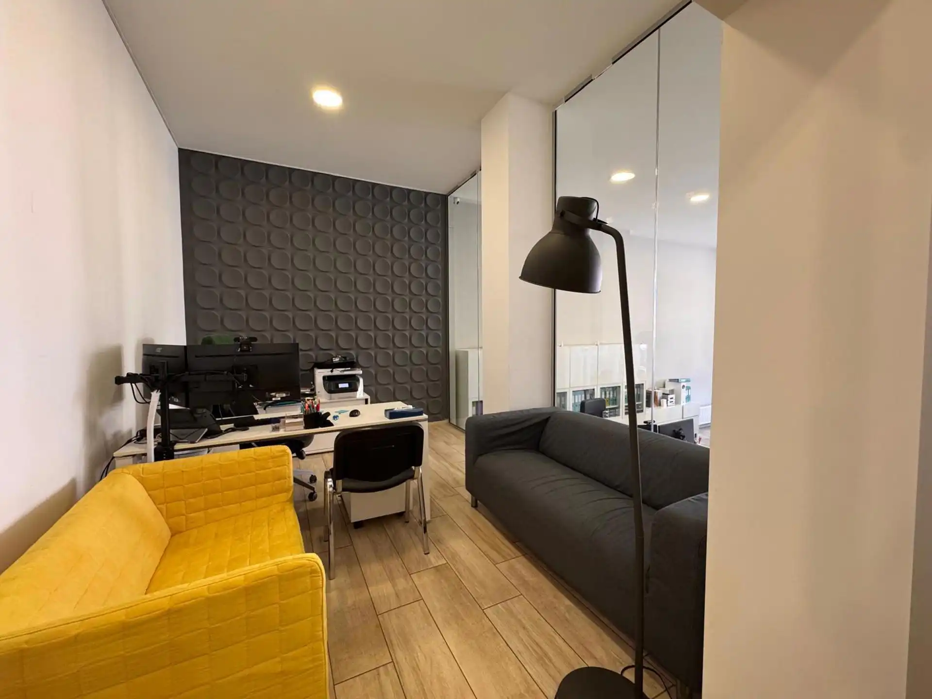 Handels- of kantoorruimte met uitstekende zichtbaarheid  foto 8