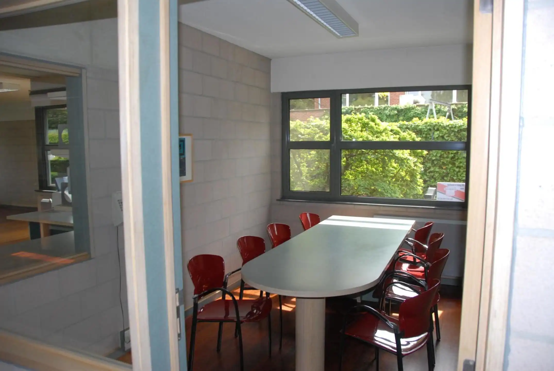 TE HUUR: Mooie kantoorruimte van 288m² foto 6