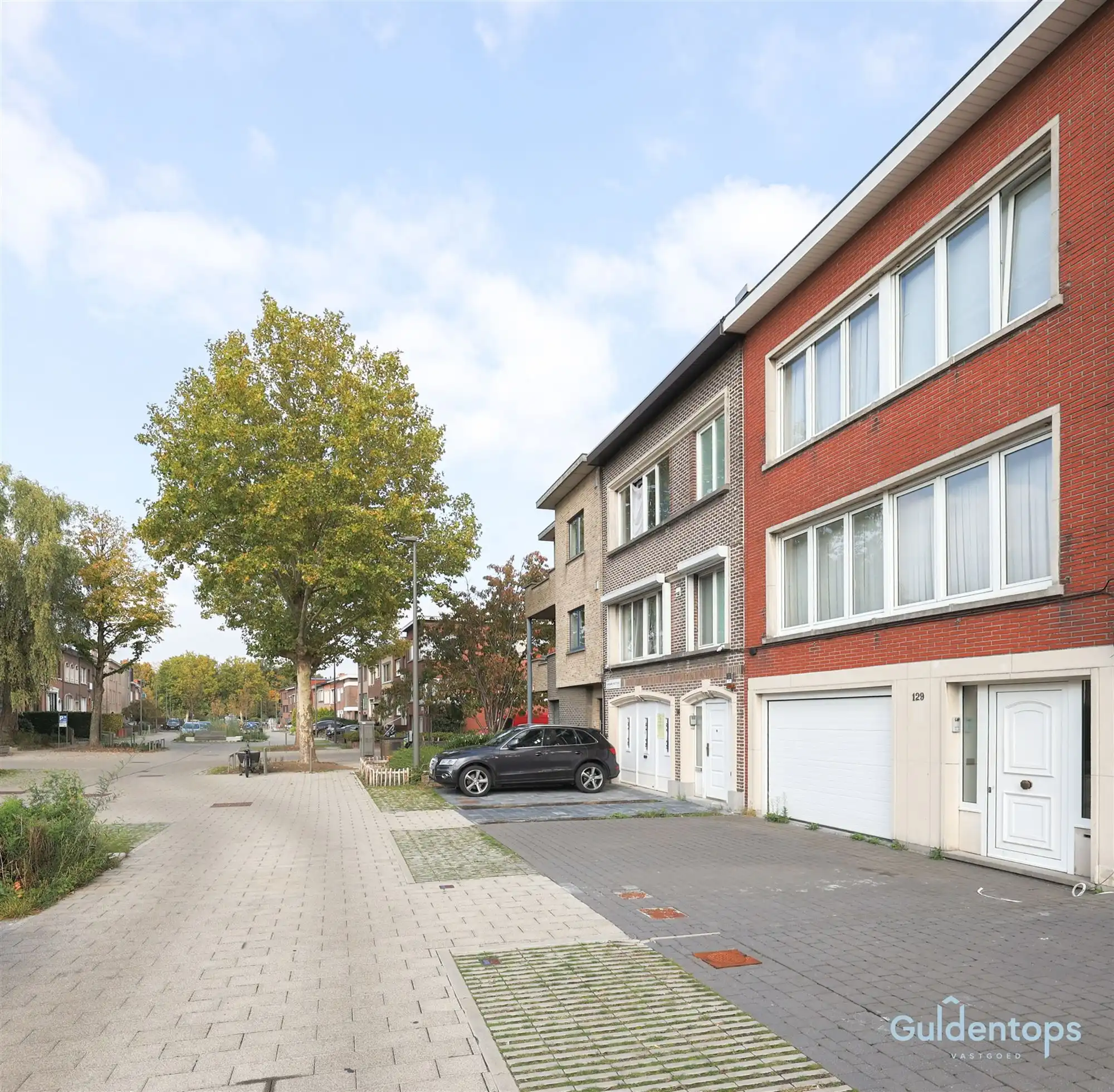 Knappe ruime woning op absolute toplocatie foto {{pictureIndex}}
