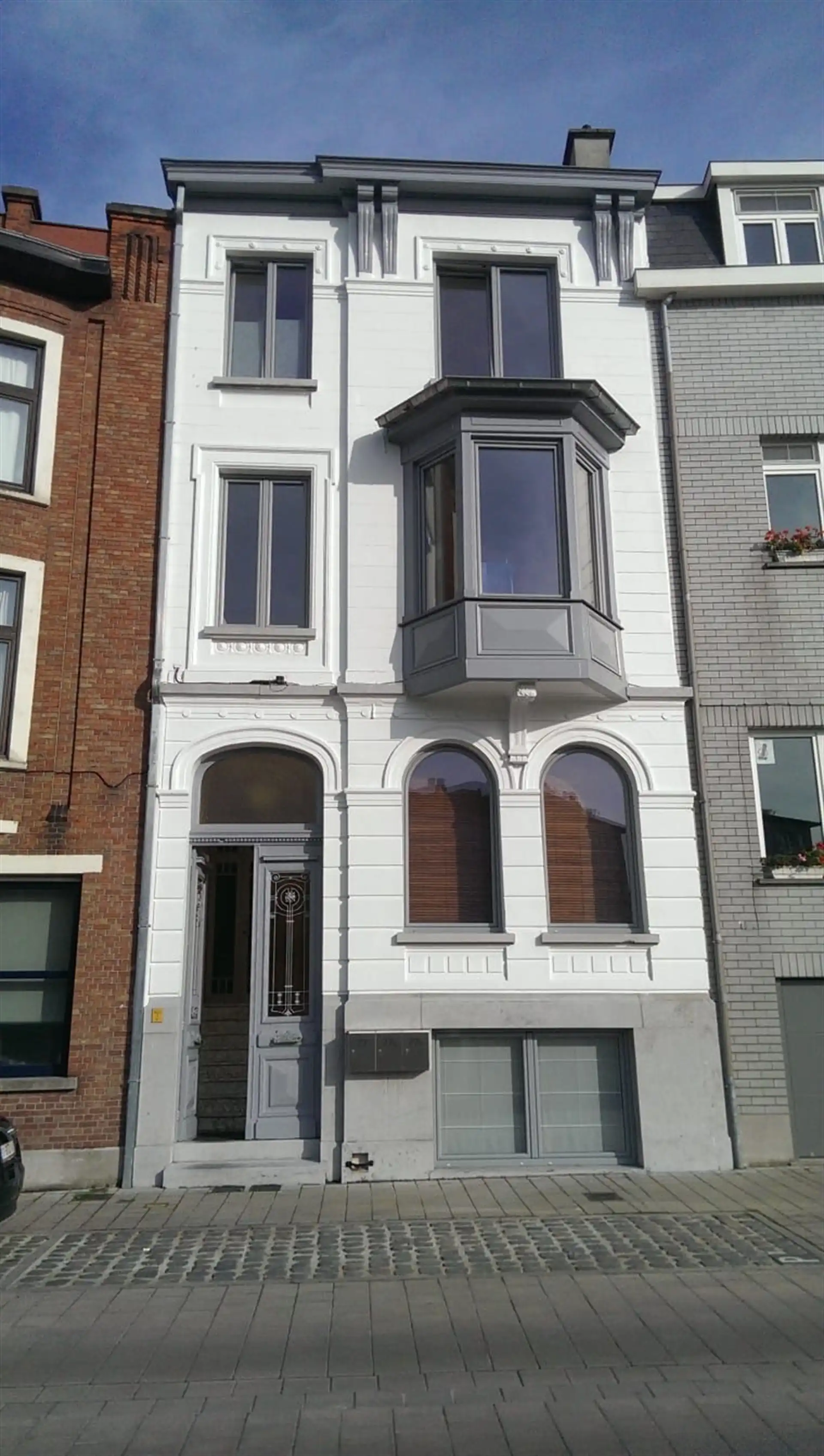 Verrassend ruim gelegen appartment met zicht op het water.  foto {{pictureIndex}}