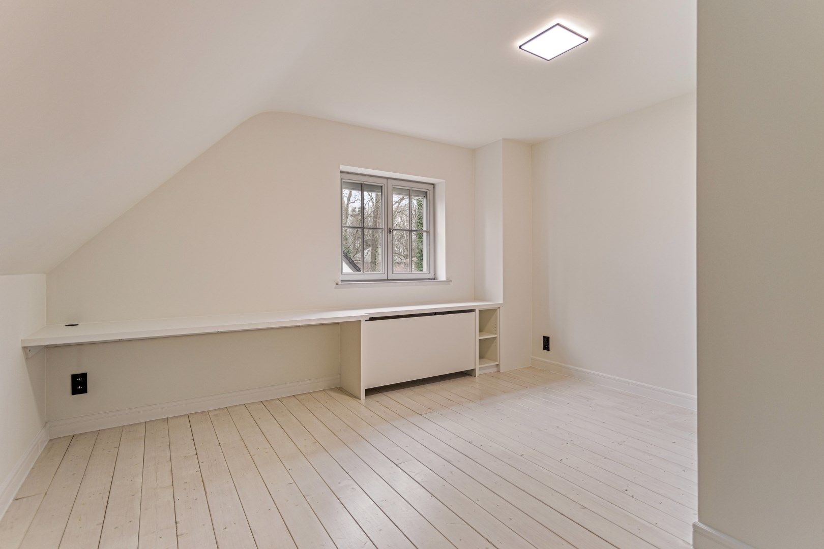 Ruim ingedeelde kwalitatieve villa op 12 are met adembenemd zicht op achterliggend groen. foto 27