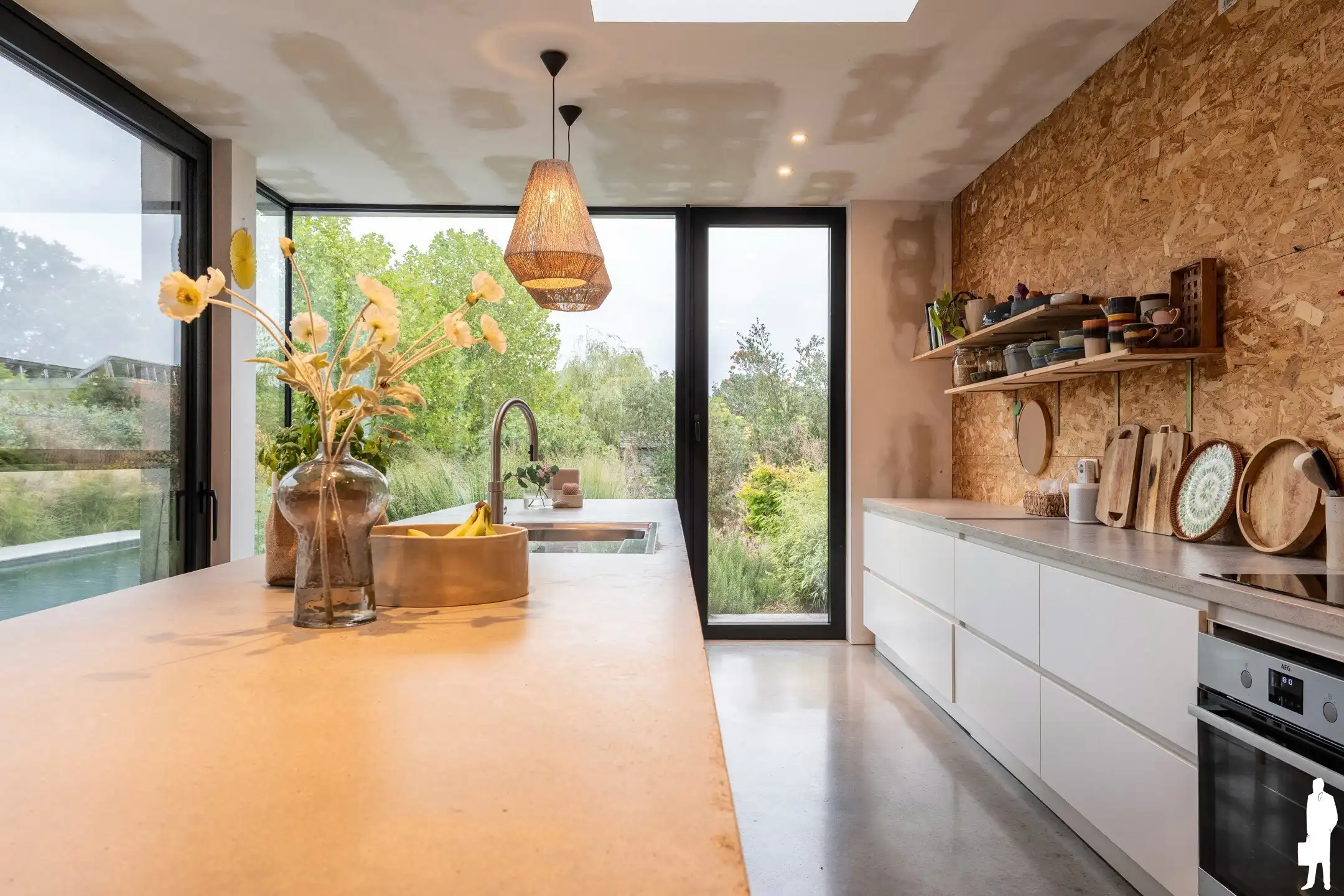 Unieke architectenvilla; af te werken - in groen - op 20 are foto 9