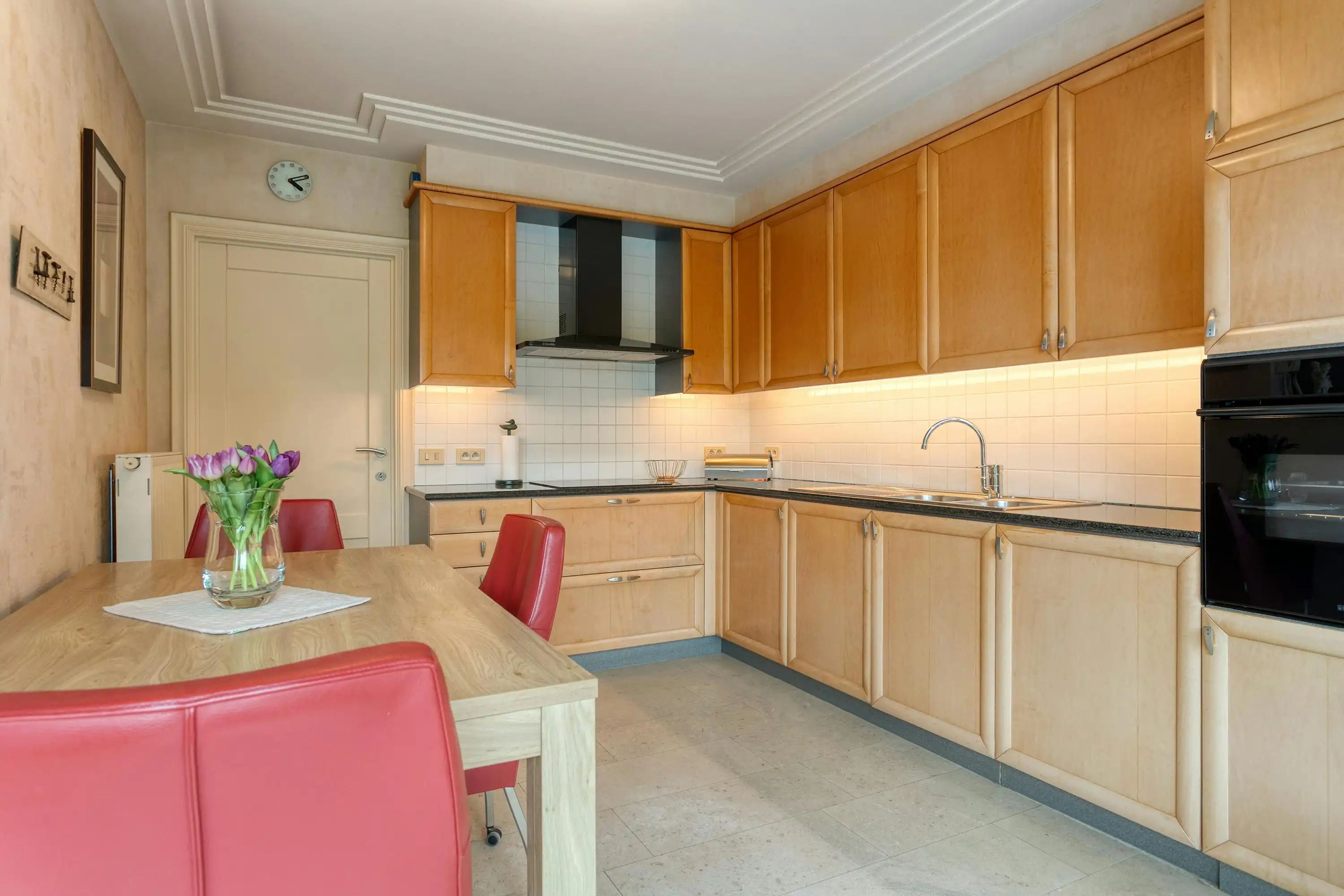 Instapklare woning in de Guido Gezellelaan 50 te Roeselare  foto 7