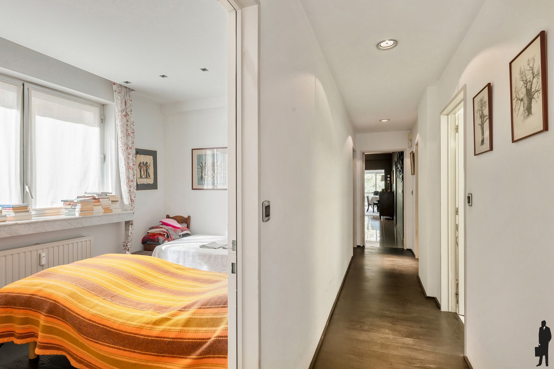 Riant en lichtrijk drieslaapkamerappartement aan het Albertpark - met terras en staanplaatsen foto 14