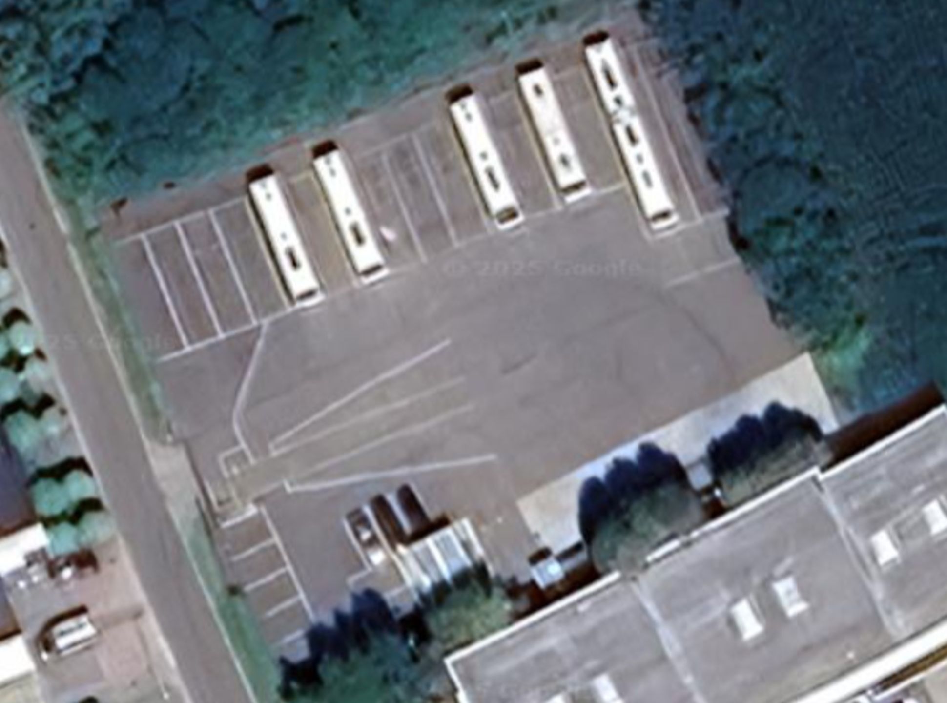 Industriegrond / verhard terrein te koop – 3.648 m² – Hofstraat 11, Tessenderlo-Ham foto {{pictureIndex}}