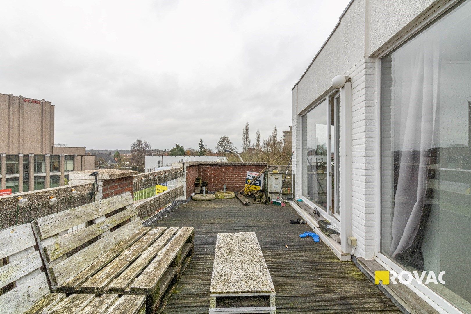 Zeer verzorgd éénslaapkamer appartement met groot terras nabij het centrum van Roeselare  foto 7