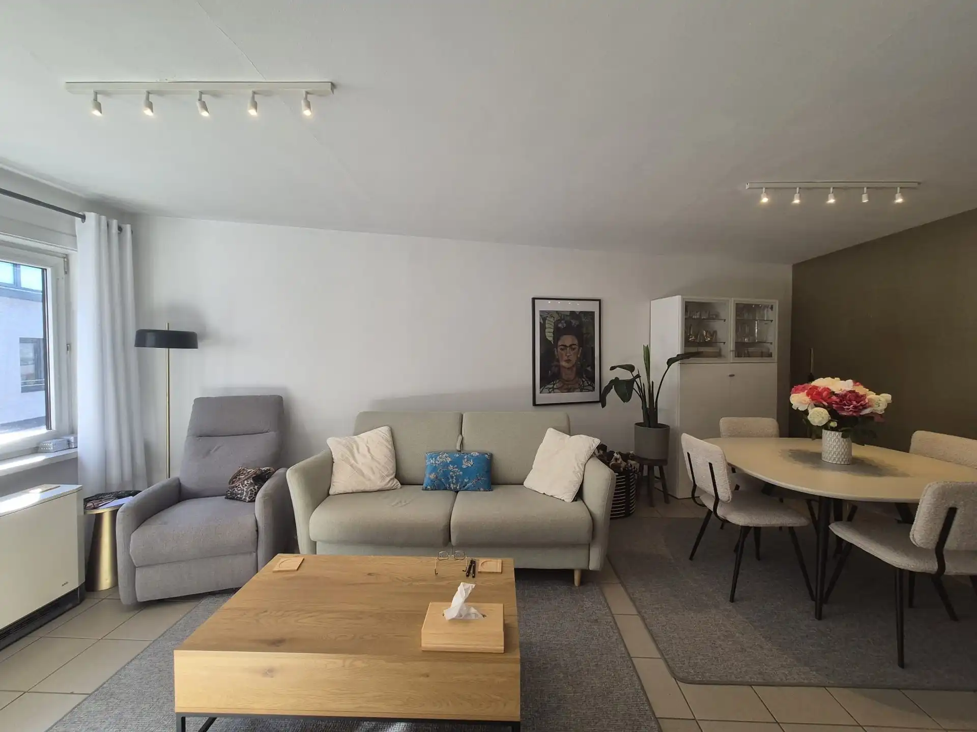 Zeer centraal gelegen appartement met terras. foto 5