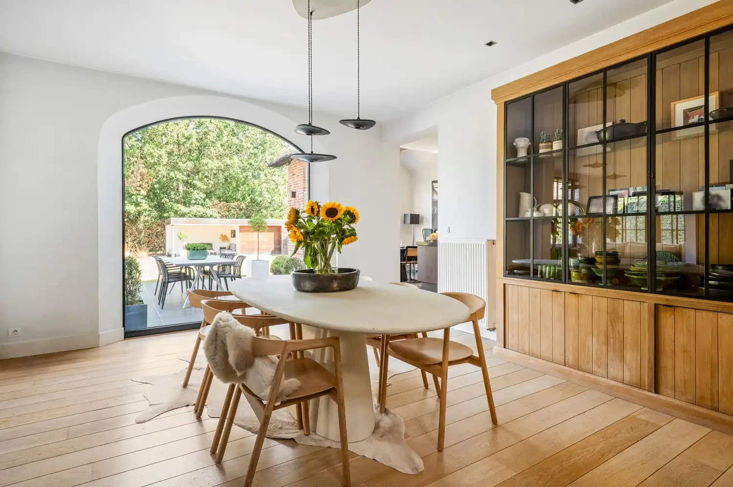 Prachtige villa met 3 slaapkamers, bureau en garage te koop op Toplocatie in Lier! foto 4