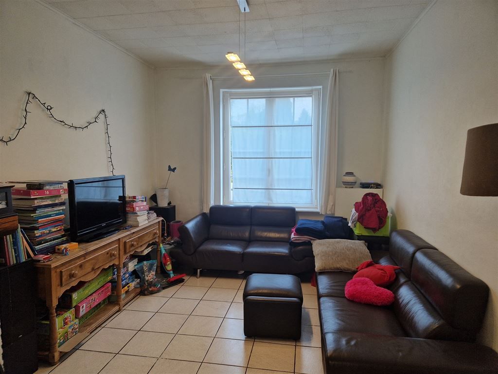 rijwoning met zicht op groen foto 3