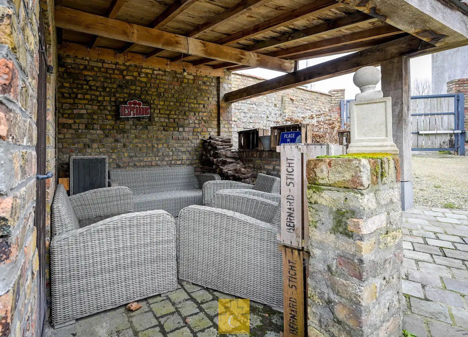 Uniek geheel van TWEE WONINGEN met bijgebouw, idyllisch gelegen aan de vaart foto 14