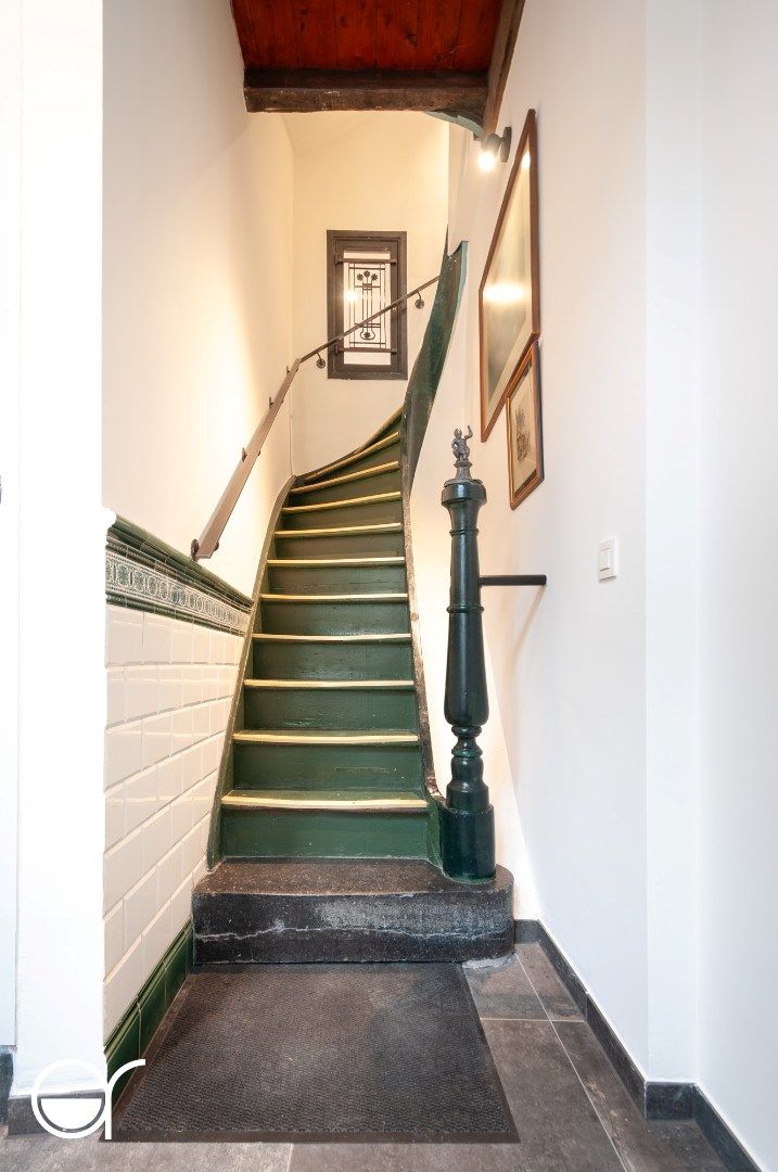 Gerenoveerde historische trapgevelwoning op unieke locatie foto 10