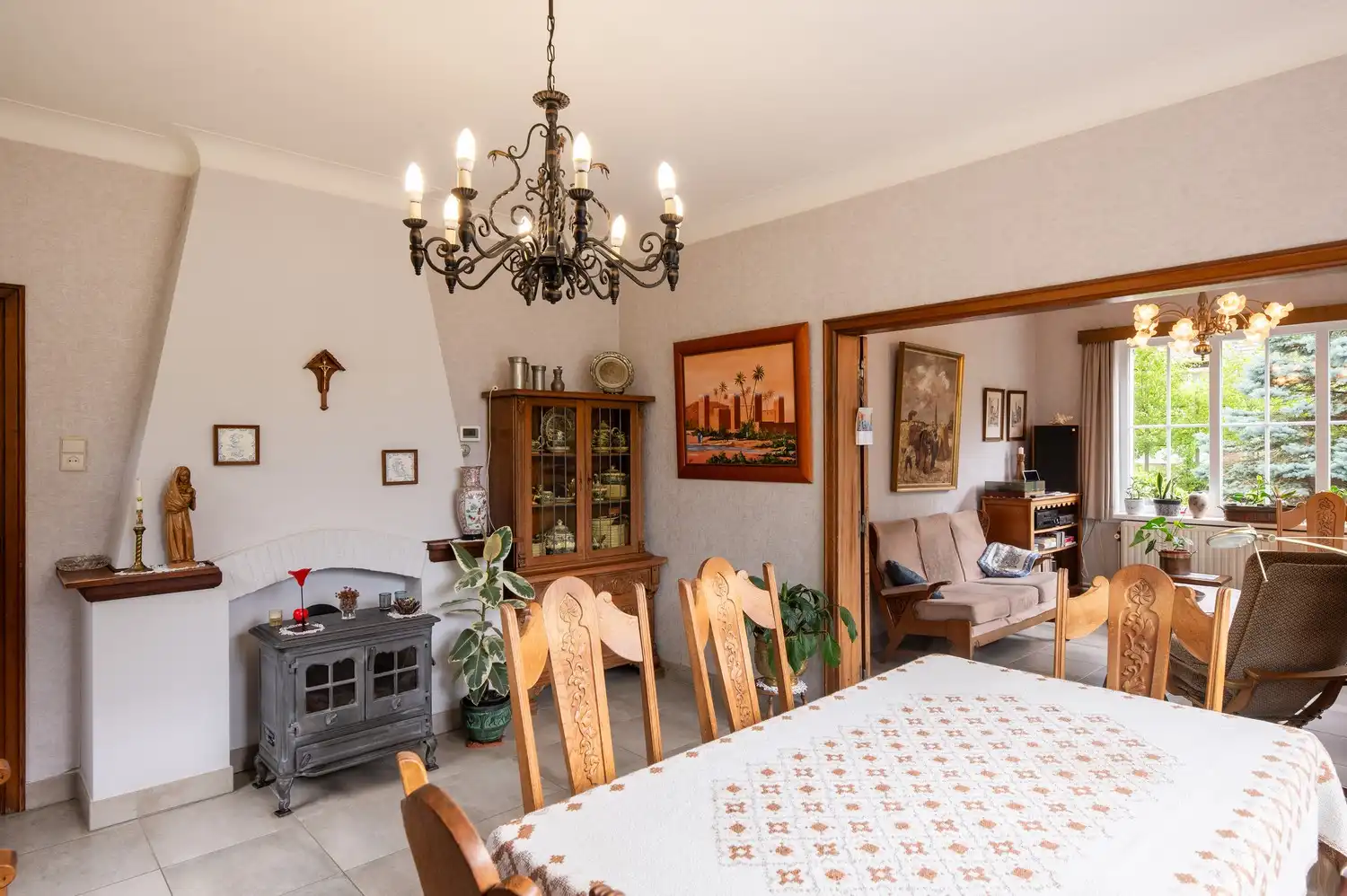 KARAKTERVOLLE WONING MET 5 SLAAPKAMERS OP 9,6 ARE OP UITSTEKENDE LOCATIE foto 11