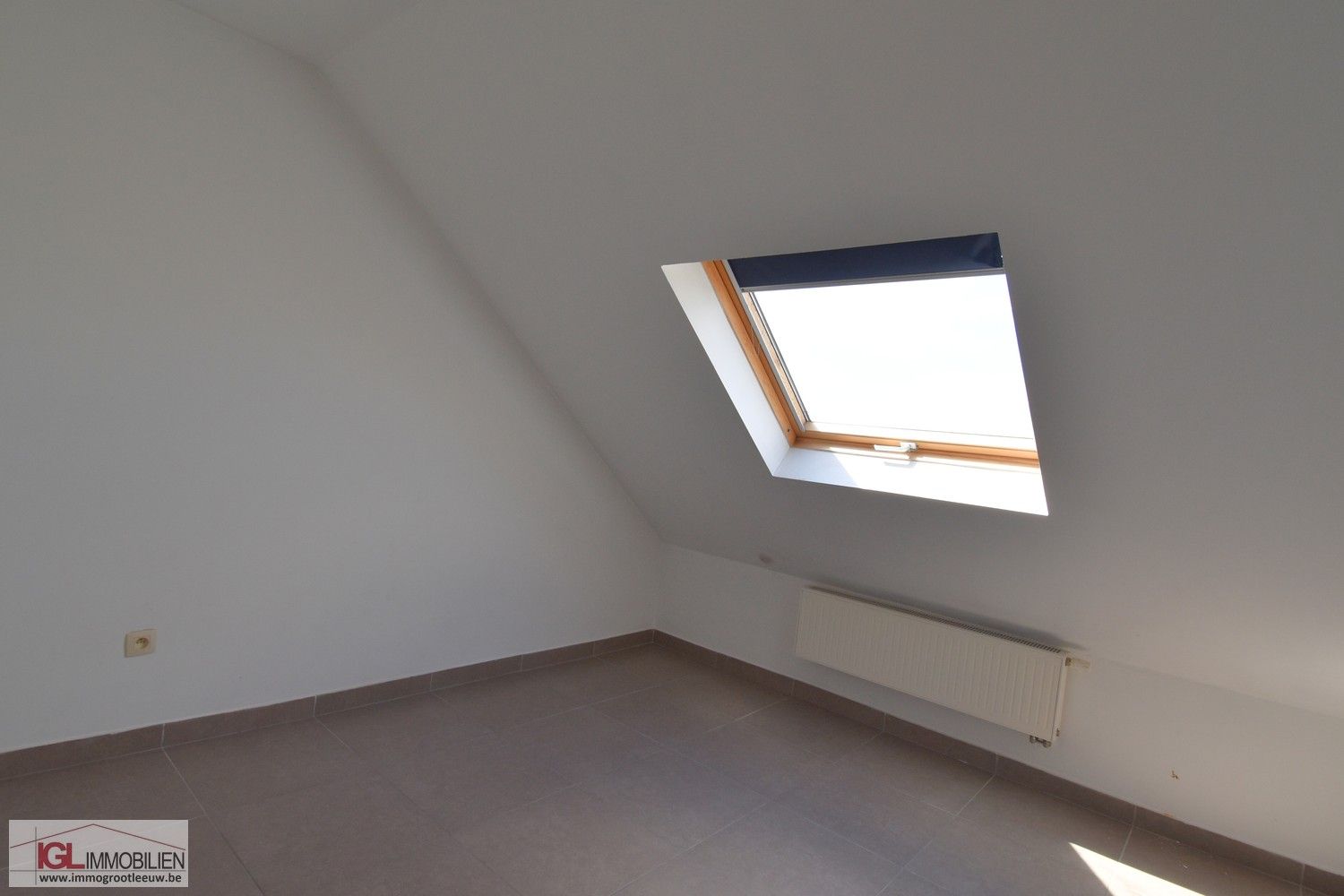 2-kamer duplex appartement met bureau te Sint-Pieters-Leeuw! foto 8