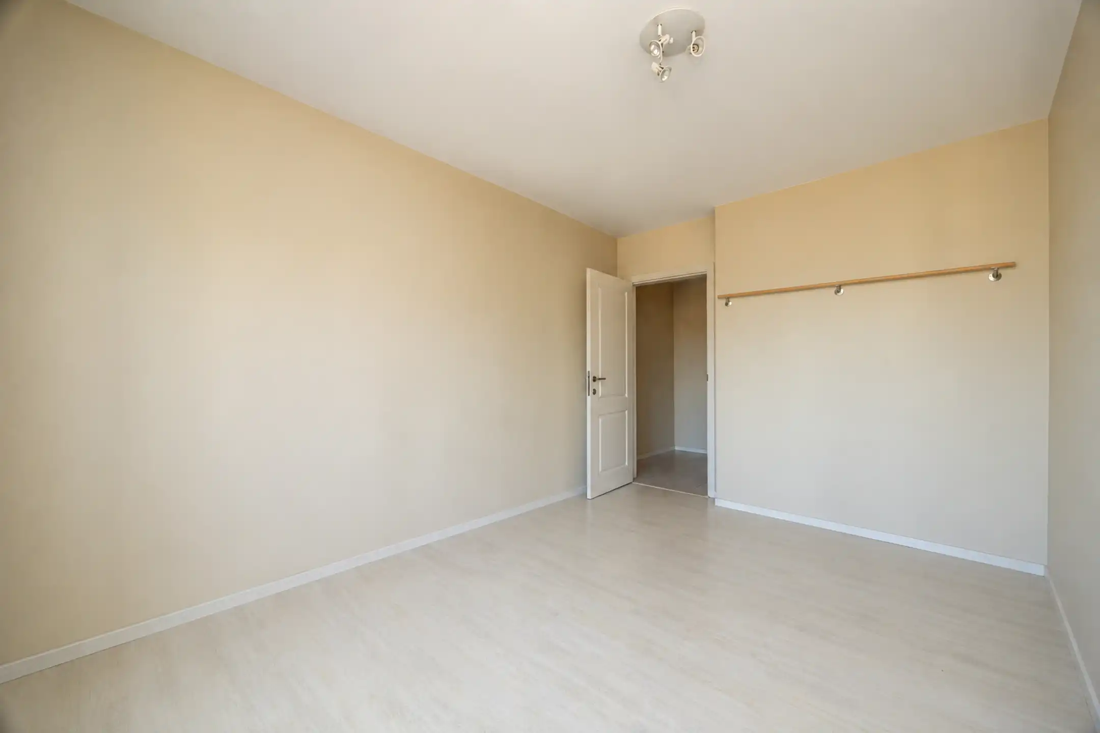 Instapklaar appartement op wandelafstand van het centrum foto 18