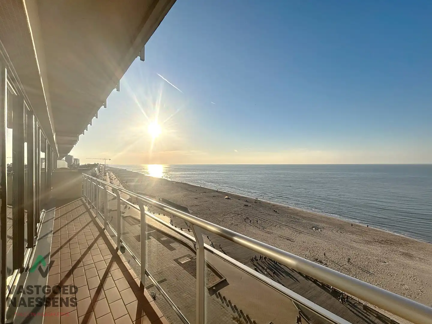 SCHITTEREND 3 SLPK APP MET TERRAS EN ZICHT OP ZEE foto 2