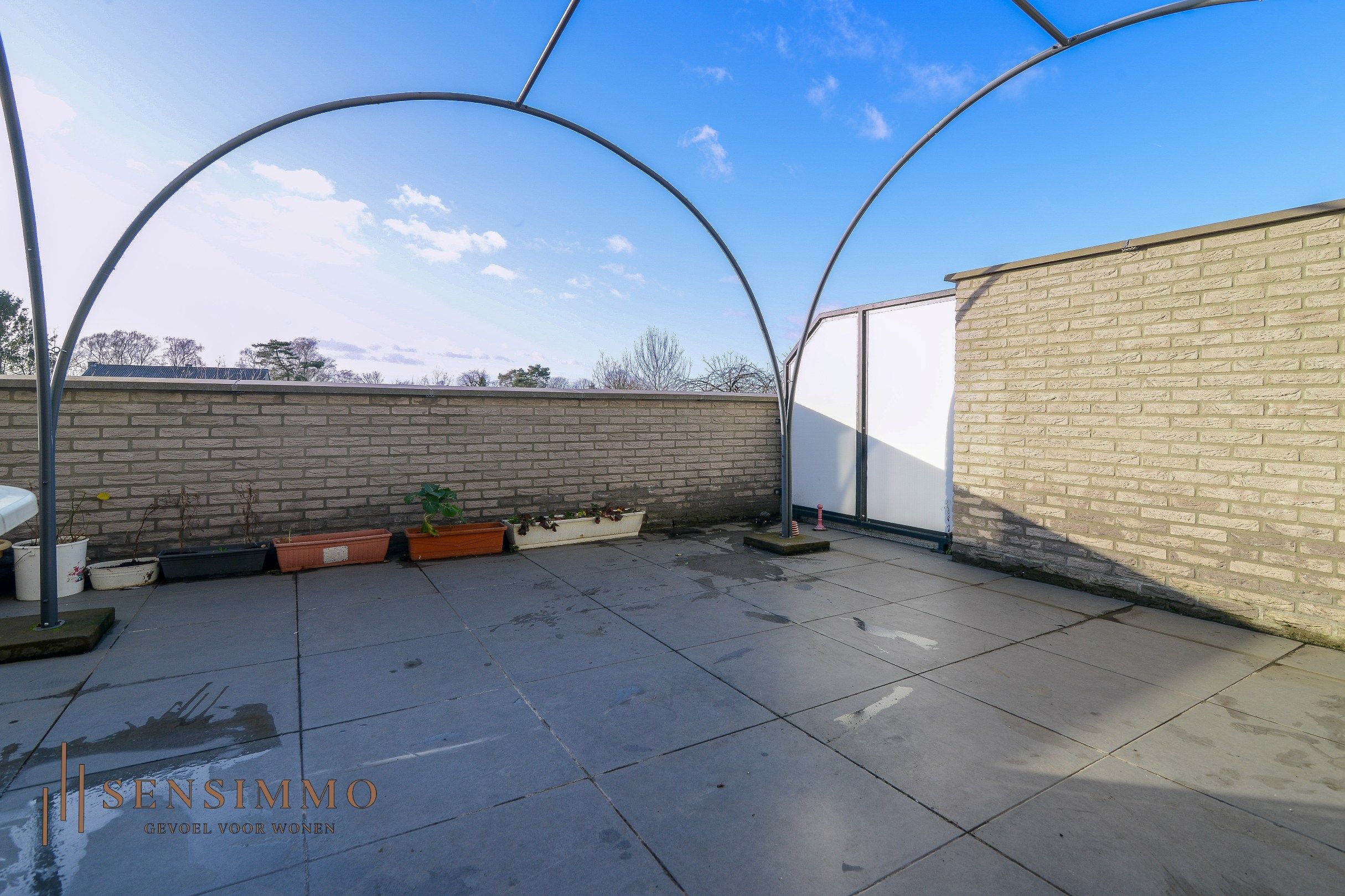 éénslaapkamer appartement met terras, parking en kelderberging foto 9