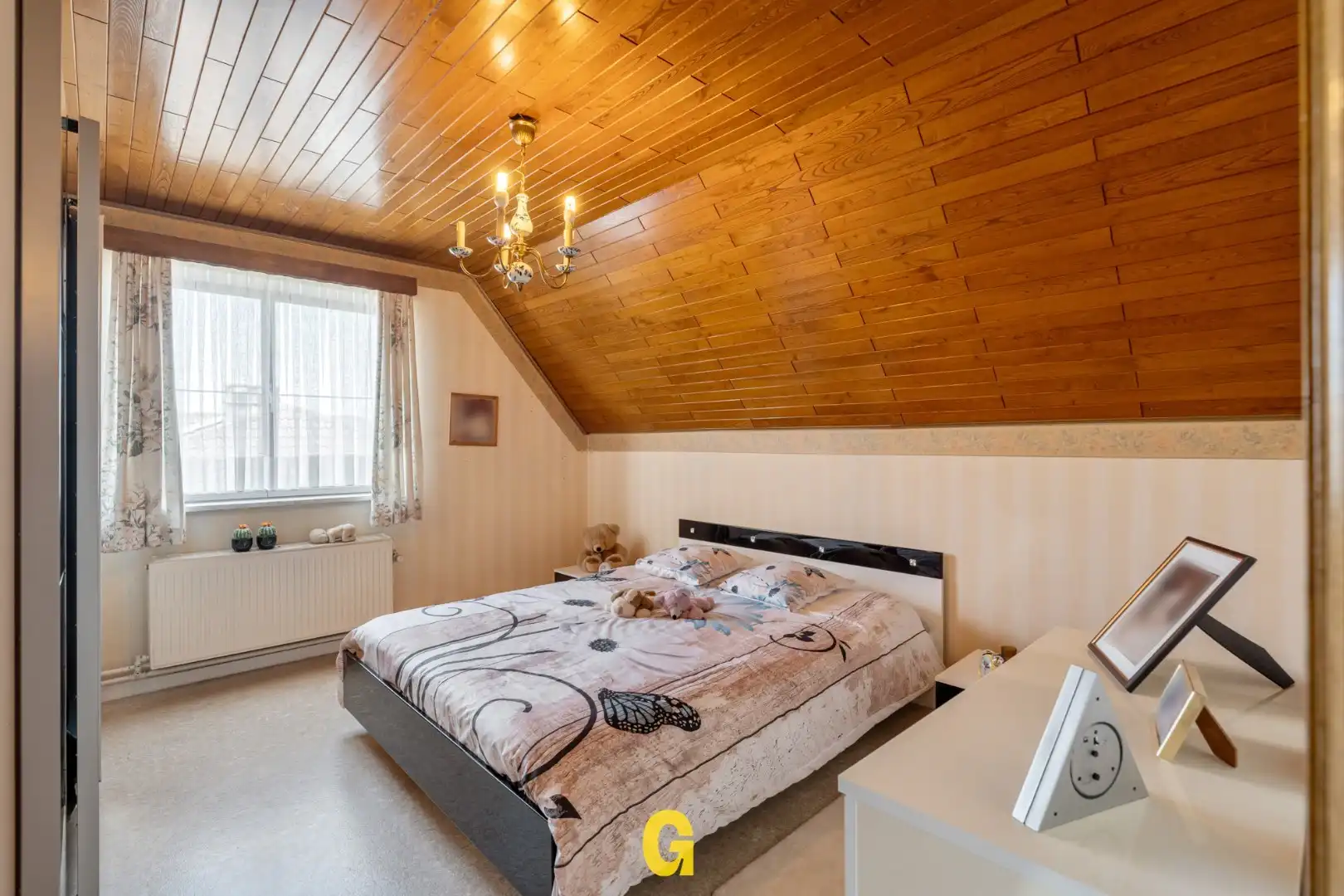Op te frissen halfopen woning met 4 slaapkamers en achterliggende gronden op 33a 99ca, grenzend aan natuurgebied foto 17