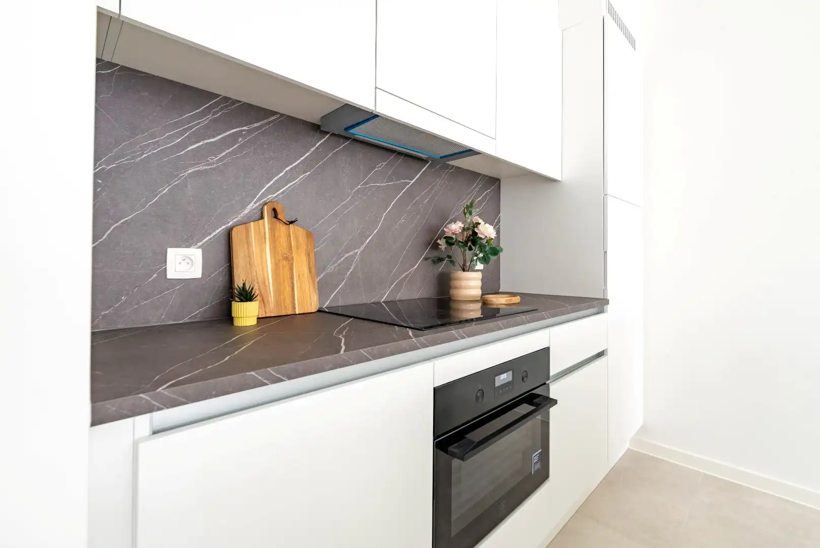 Prachtig nieuwbouw appartement met 2 slk en terras foto 9