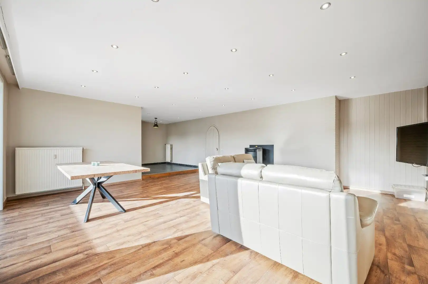 Ruim, instapklaar appartement te centrum Tienen foto 9