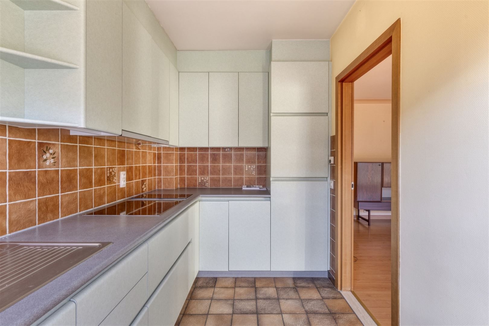 Centraal gelegen appartement met 2 slaapkmrs en autostaanplaats foto 9