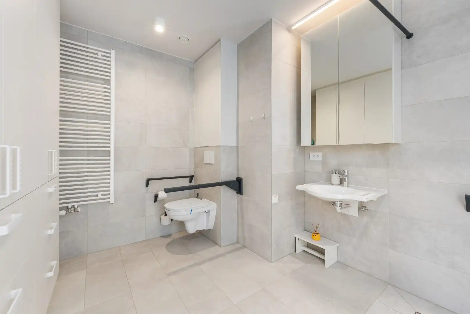 Assistentiewoning te koop in Oostende – erkende assistentiewoning met 2 terrassen en veel lichtinval nabij zee foto 21