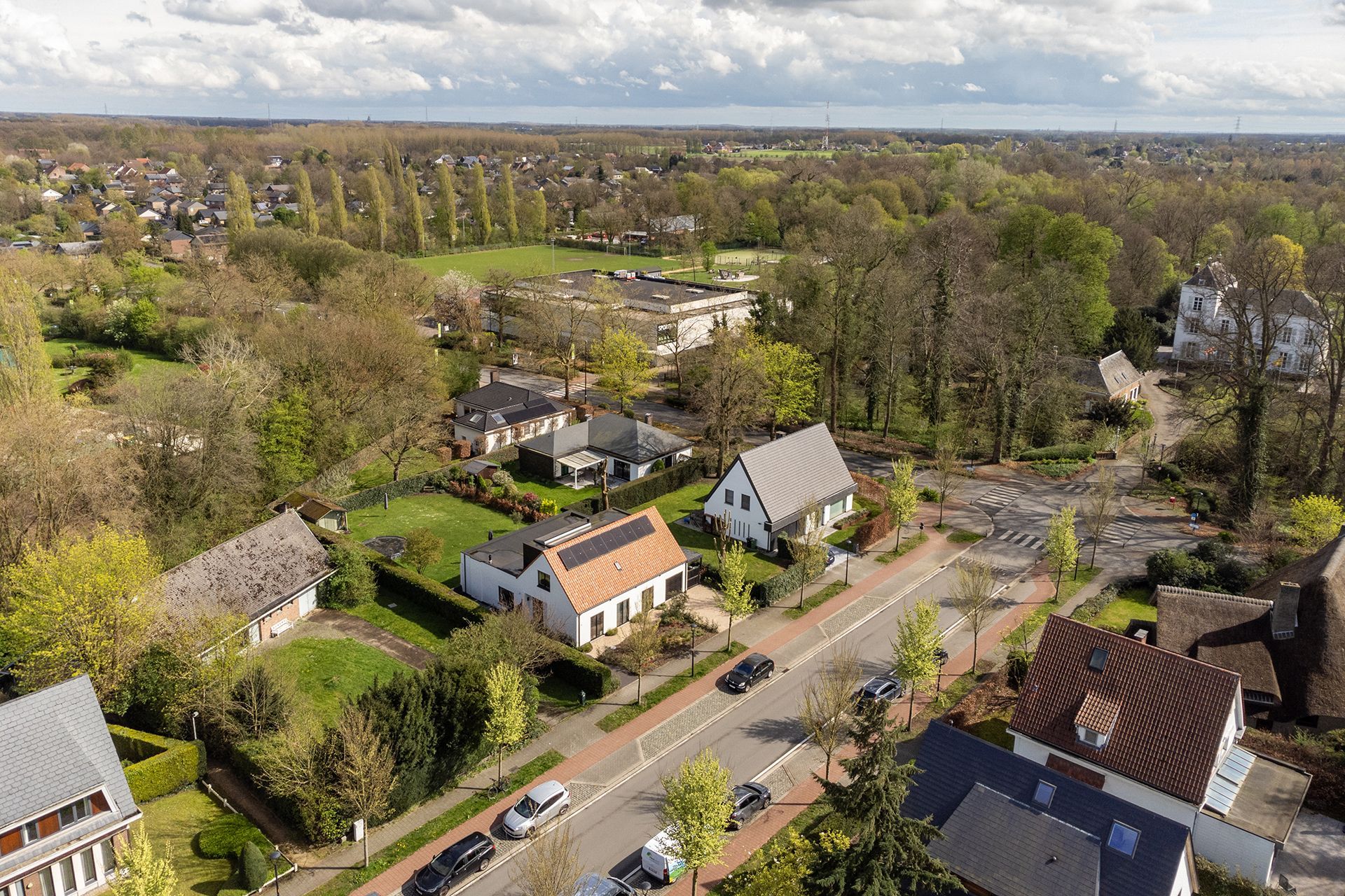 Te renoveren villa / bouwgrond op toplocatie foto 23