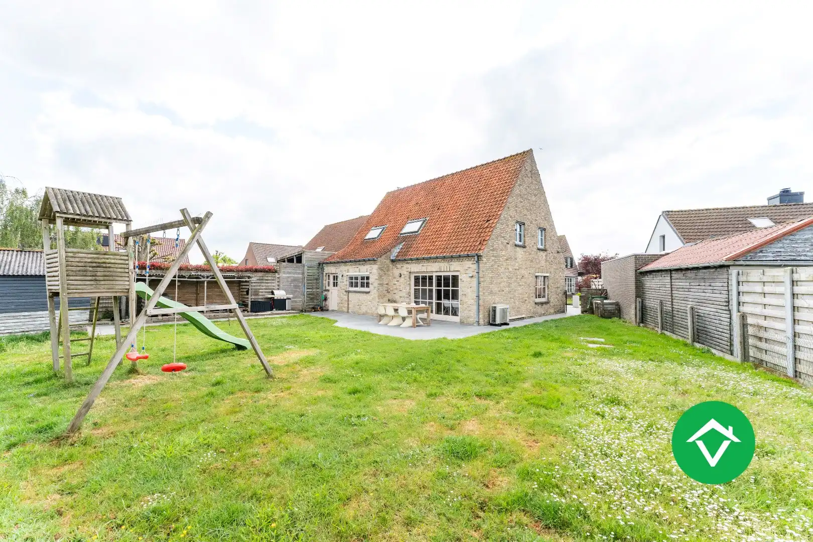 Landelijke gezinswoning met rustige ligging, 3 slaapkamers en een inpandige garage foto 22