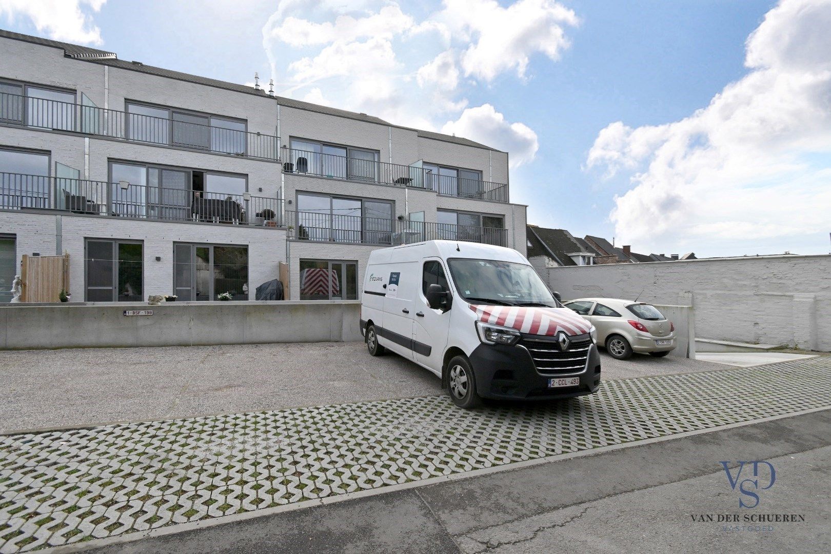 Gelijkvloers appartement met 2 terrassen. foto 22